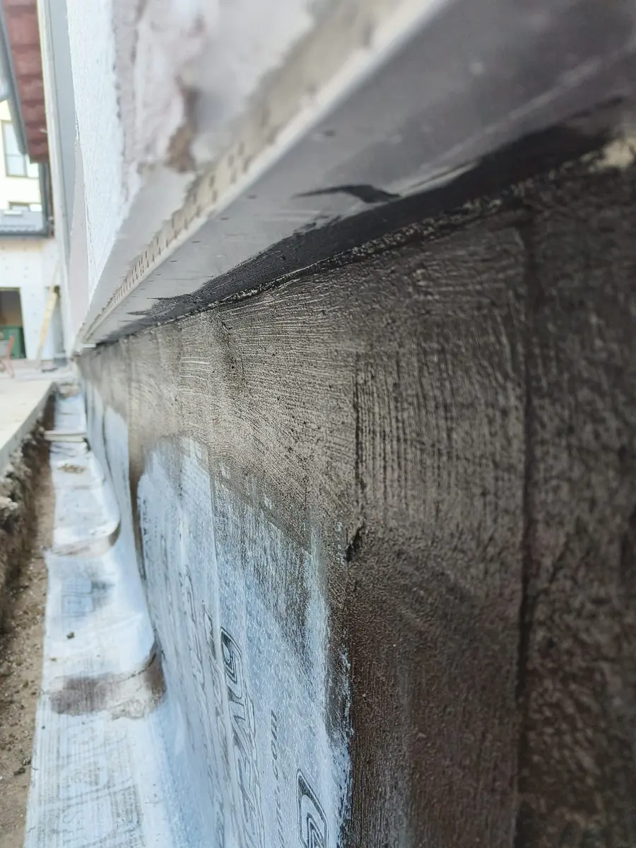 Fațadă cu termosistem — lucrare BSK Metaconstruct (proiect 3, București și Ilfov)