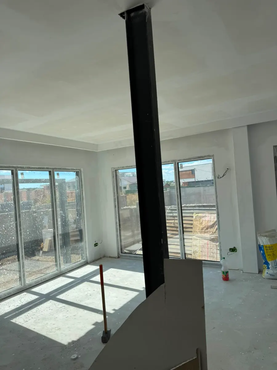 Lucrare de tencuieli și zugrăveli — lucrare BSK Metaconstruct (proiect 10, București și Ilfov)